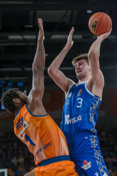 法在球场上 法在球场上